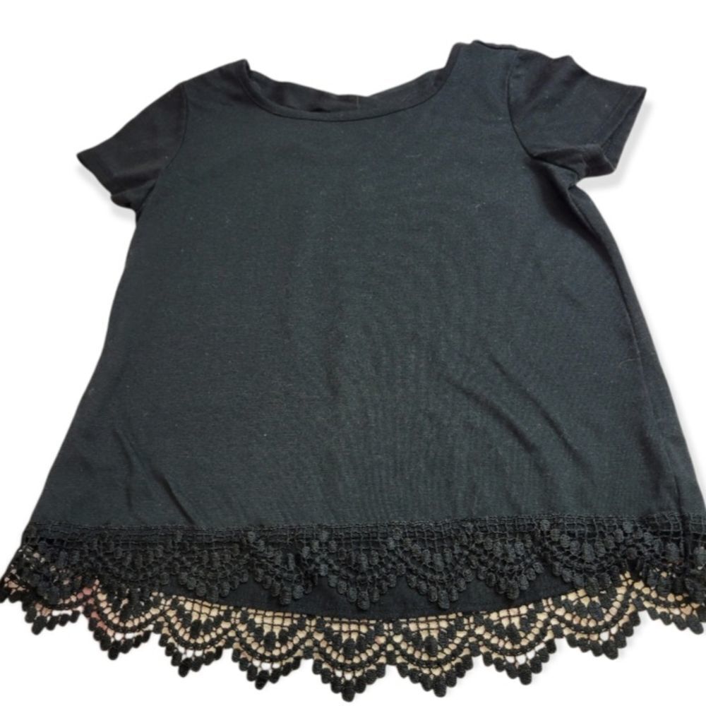 Xhilaration lace trim blouse M7/8